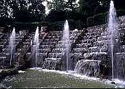 131-10.jpg (7592 bytes)