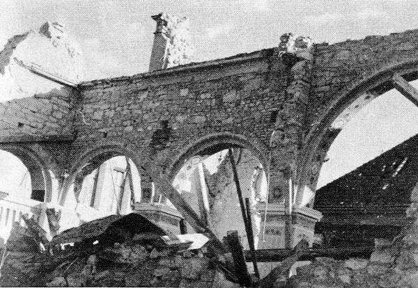 Tesko osteceni samostan i crkva na Petricevcu, poruseni nakon zemljotresa 1969. godine