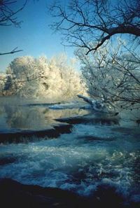 Река Уна зими